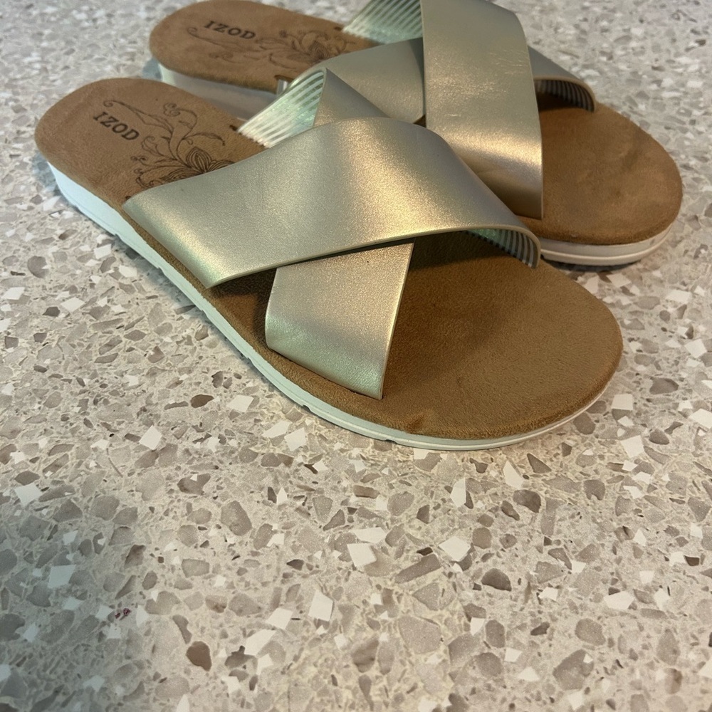 IZOD Women's Alyssa Strap Sandal ~
Gold 8 1/2